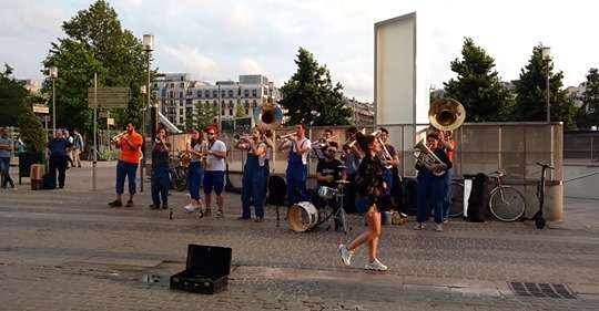 La Brass de Pneu, Concert Fanfare Paris les Halles